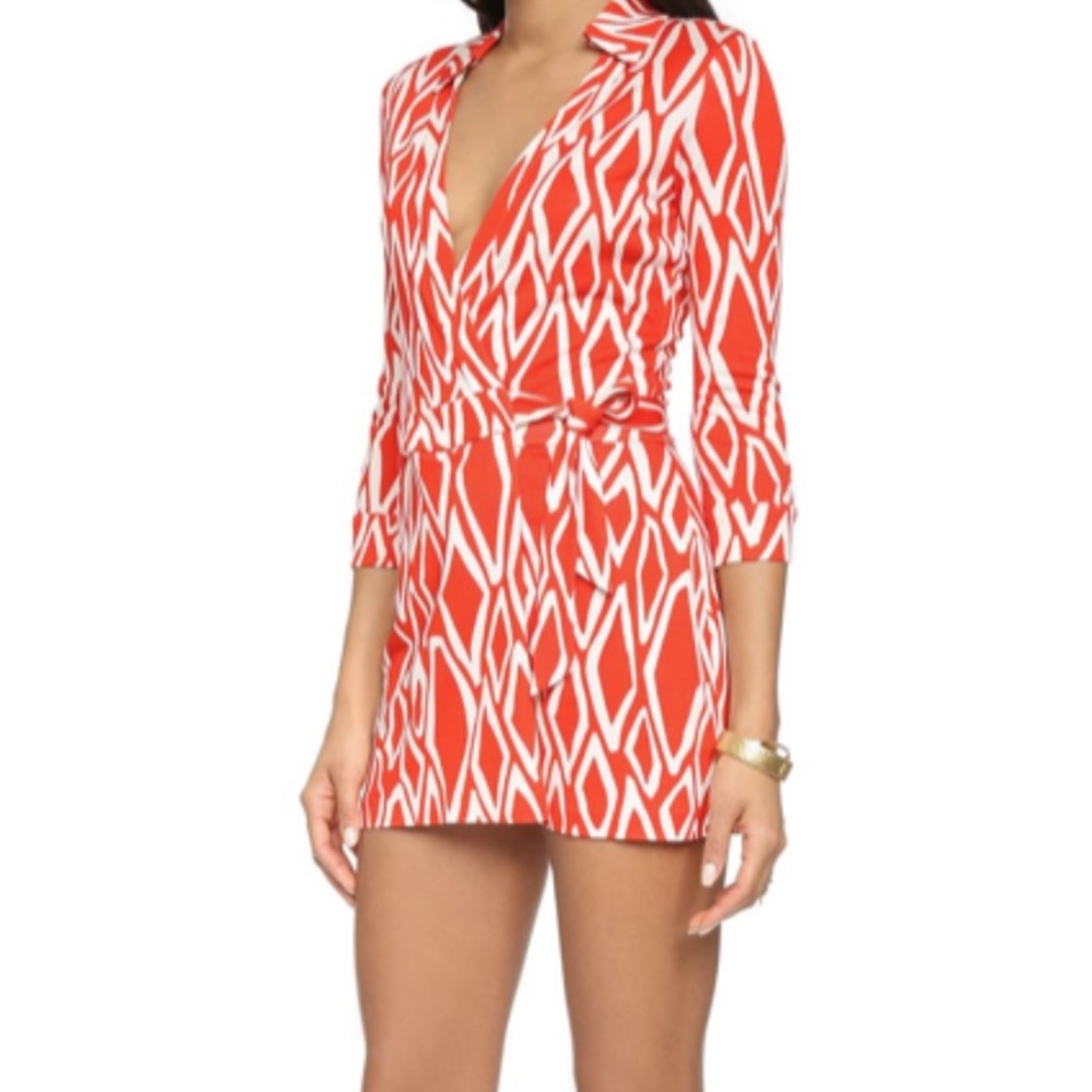 NWOT Diane Von Furstenberg silk romper